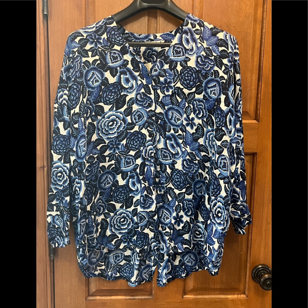 A beautiful MASA cotton blue printed top.